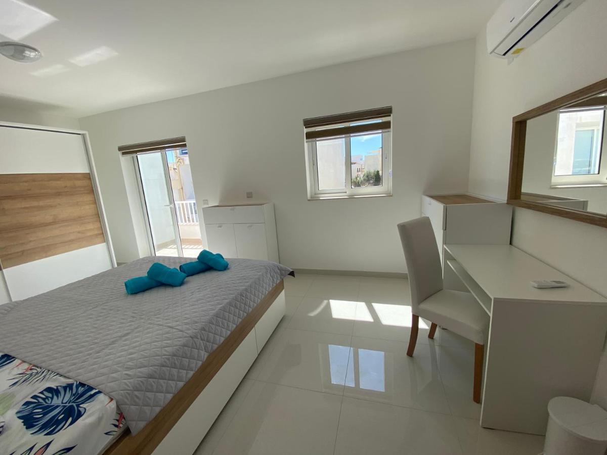 Sunshine Apartments Mellieha - Modern Two Bedroom Penthouse With Terrace Eksteriør bilde