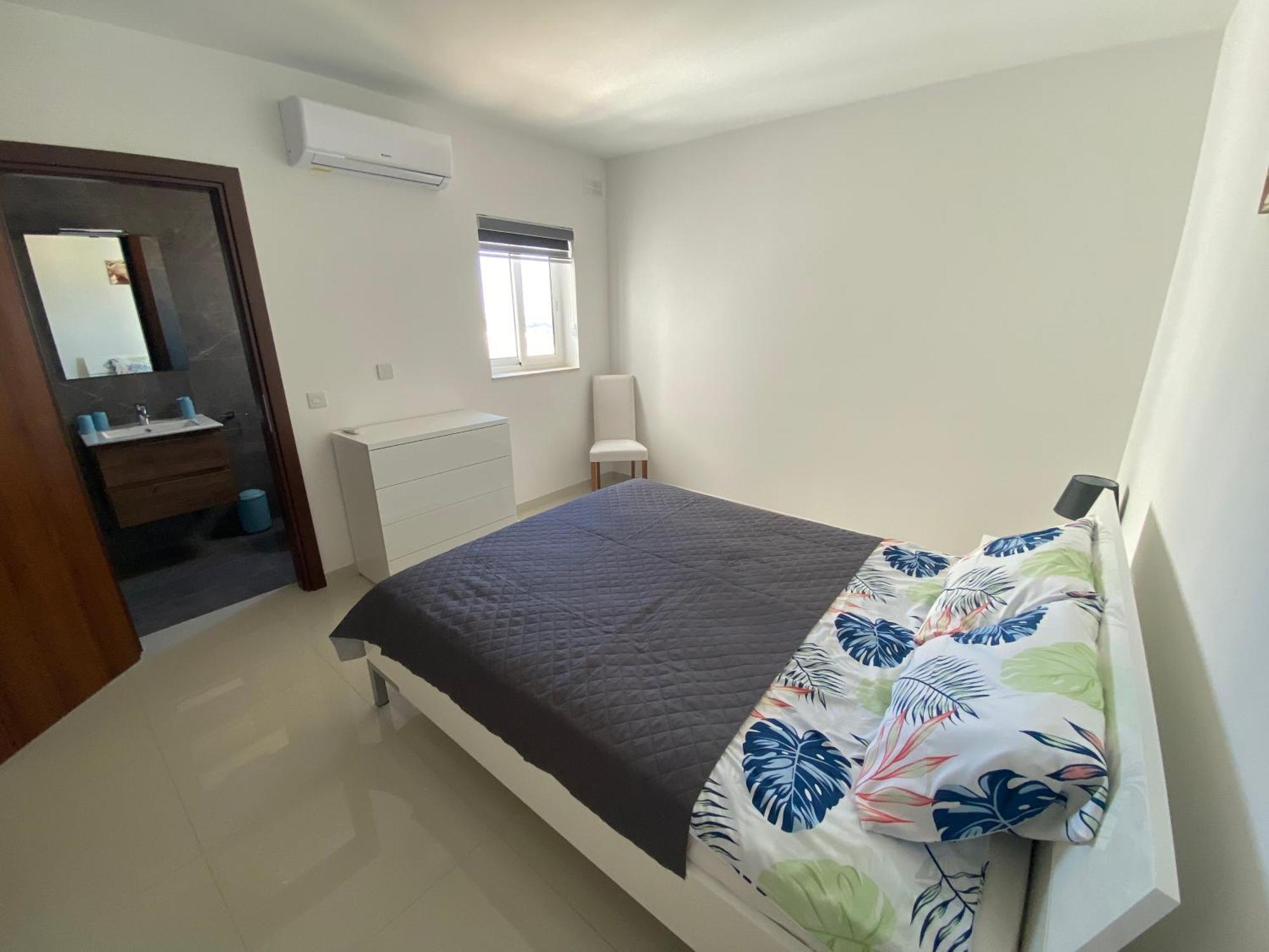 Sunshine Apartments Mellieha - Modern Two Bedroom Penthouse With Terrace Eksteriør bilde