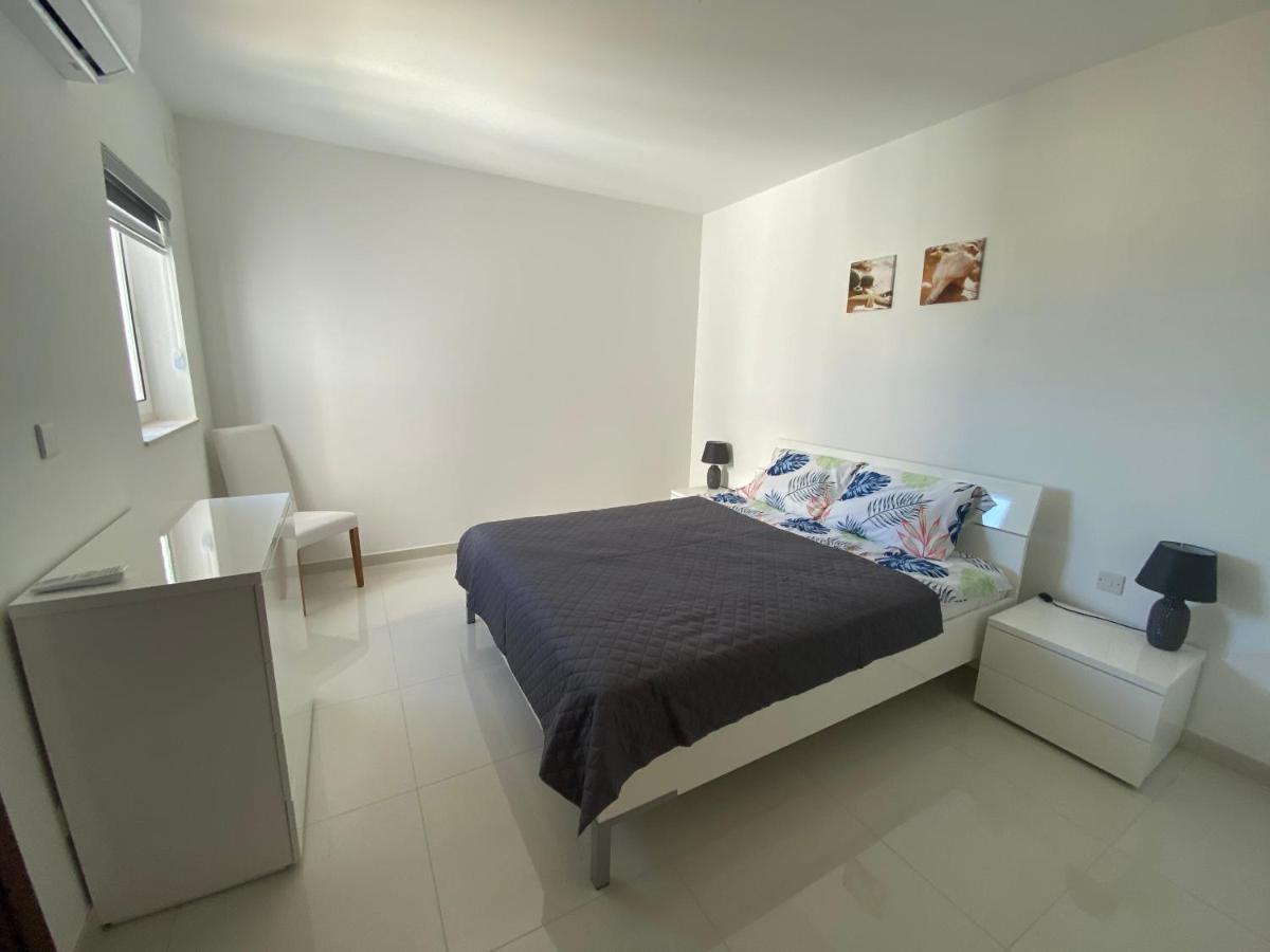 Sunshine Apartments Mellieha - Modern Two Bedroom Penthouse With Terrace Eksteriør bilde